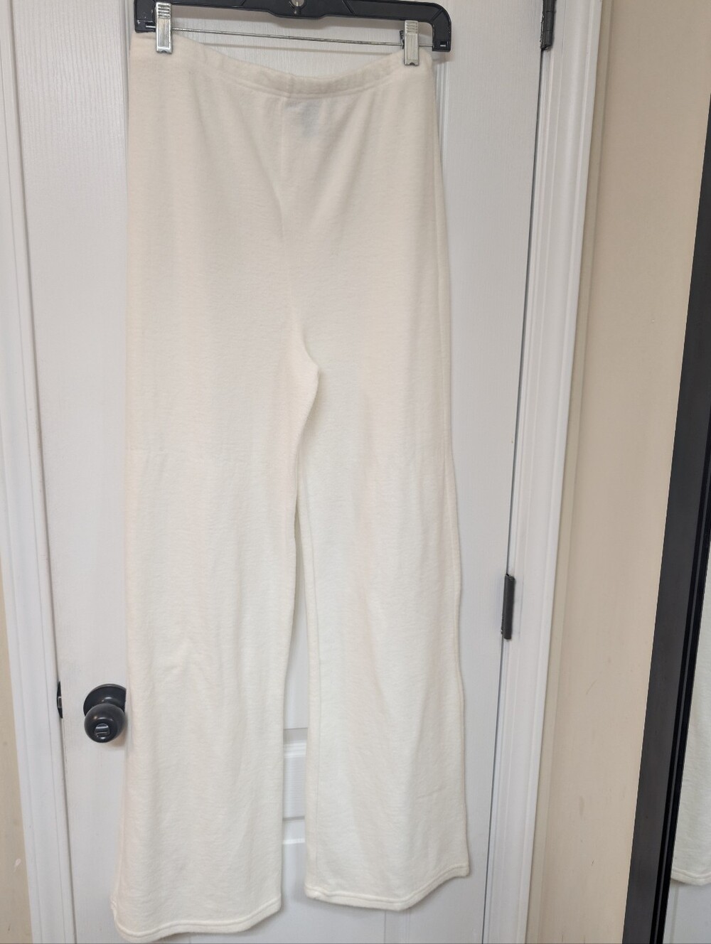 Soho Apparel Off-White Wide-Leg Knit Lounge Pants